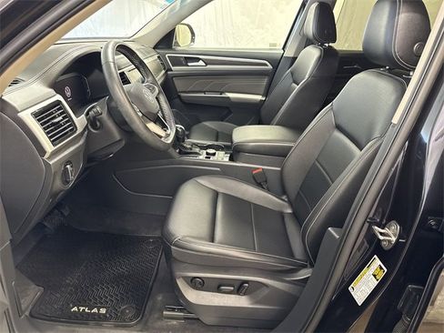 Used 2023 Volkswagen Atlas SE image 10