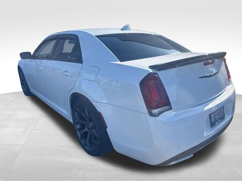 Used 2019 Chrysler 300 S RWD image 3