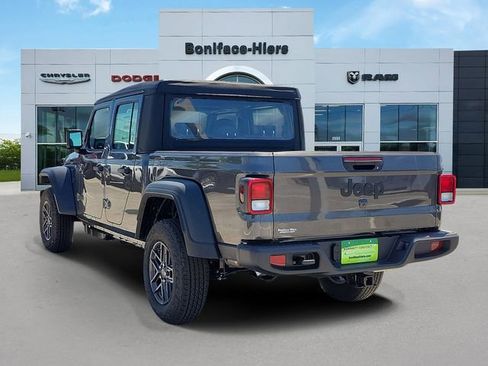 New 2026 Jeep Gladiator Sport image 3