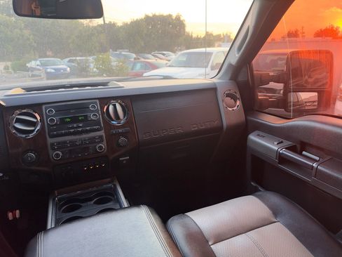 Used 2011 Ford F350 Lariat w/ Lariat Ultimate Pkg image 14
