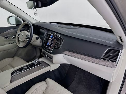 Used 2022 Volvo XC90 T8 Inscription w/ Advanced Package AWD/4WD image 33