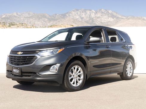 Used 2018 Chevrolet Equinox LT FWD image 1