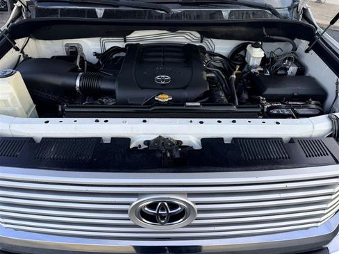 Used 2014 Toyota Tundra Limited image 38