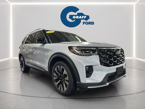 Used 2025 Ford Explorer Platinum w/ LUX Leather Package image 7