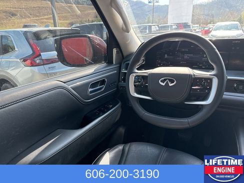 Used 2025 INFINITI QX80 Sensory image 21