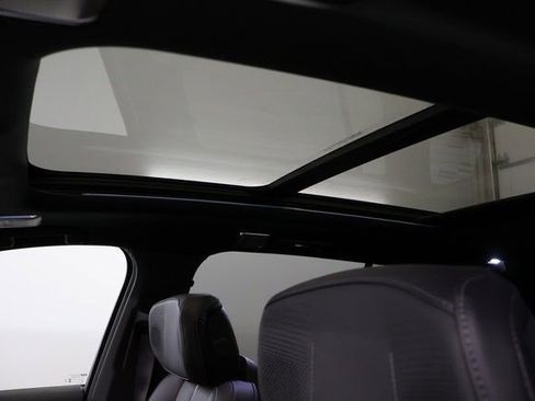 New 2026 Cadillac Vistiq Sport image 11