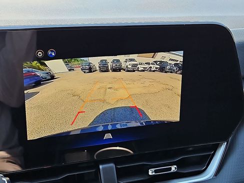 Certified 2025 Chevrolet Equinox LT FWD image 21