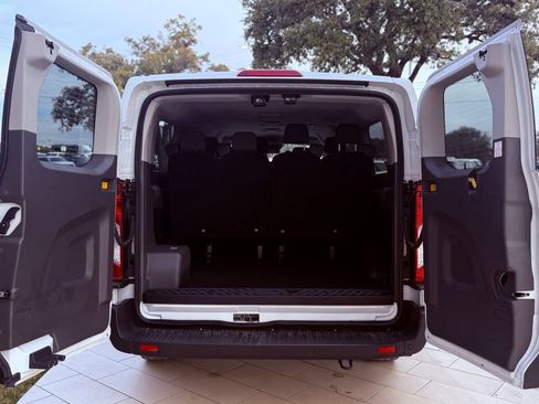 Used 2024 Ford Transit 350 XLT image 28