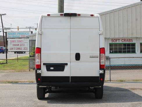 Used 2023 RAM ProMaster 2500 FWD image 7