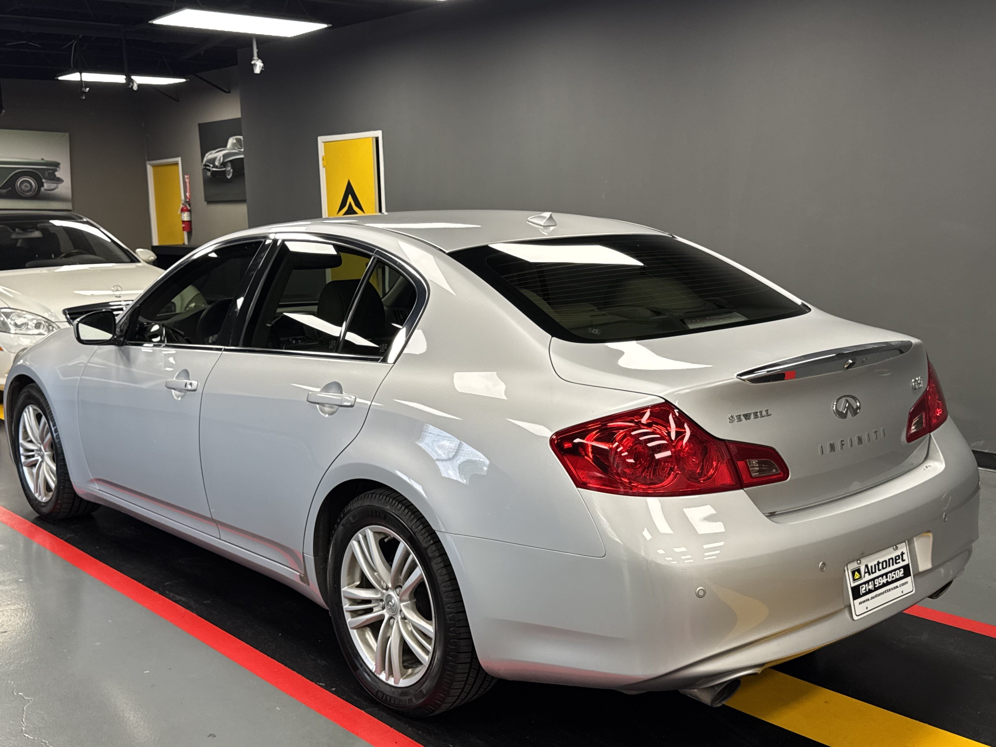 Used 2013 INFINITI G37 Journey w/ Premium Pkg RWD image 7