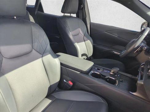 Used 2024 Lexus RX 350h w/ Accessory Package (K3) image 22