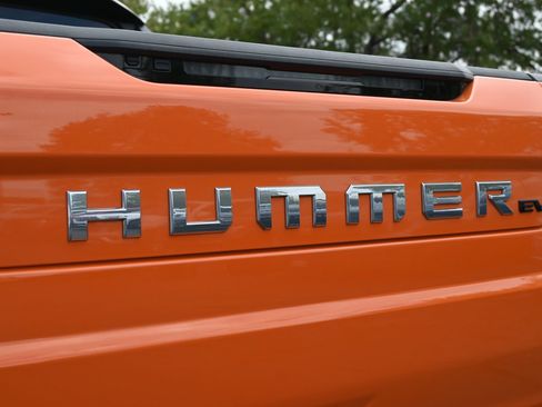 Used 2024 GMC Hummer EV 2X w/ LPO, Illumination Package AWD/4WD image 22