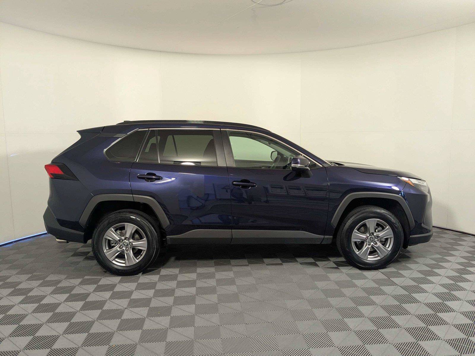 Used 2024 Toyota RAV4 XLE w/ Convenience Package FWD image 4