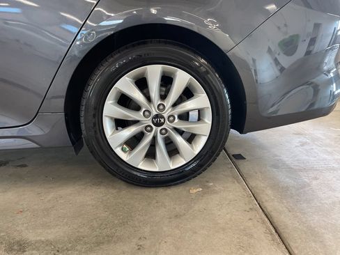 Used 2018 Kia Optima S w/ Panoramic Sunroof Package FWD image 30