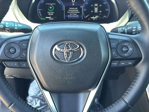 Used 2024 Toyota Venza Limited AWD/4WD image 17