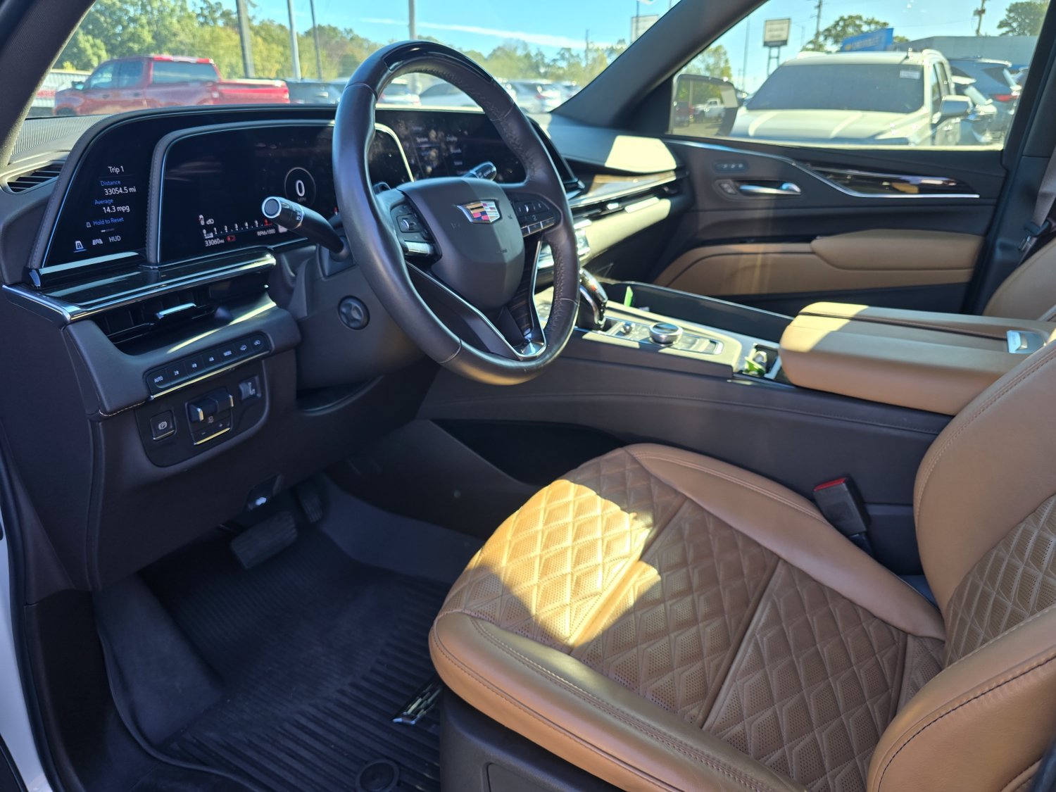 Used 2024 Cadillac Escalade Sport w/ LPO, ONYX Package AWD/4WD image 14