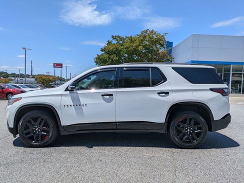 Used 2021 Chevrolet Traverse Premier w/ Redline Edition FWD image 5