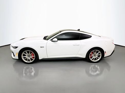 Used 2024 Ford Mustang GT Premium RWD image 4