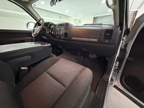 Used 2011 Chevrolet Silverado 1500 LT AWD/4WD image 20