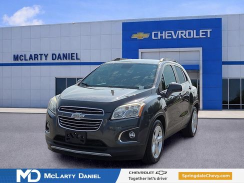 Used 2016 Chevrolet Trax LTZ FWD image 2