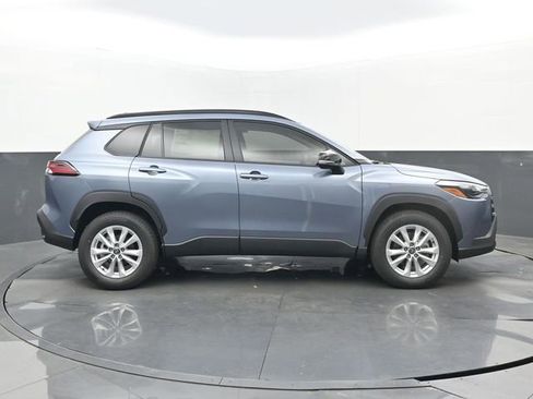 New 2026 Toyota Corolla Cross LE FWD image 2