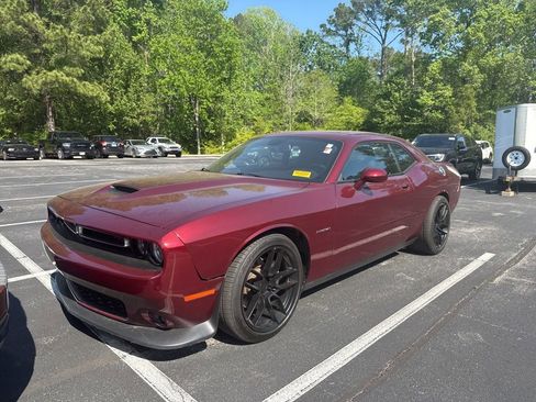 Used 2021 Dodge Challenger R/T image 1
