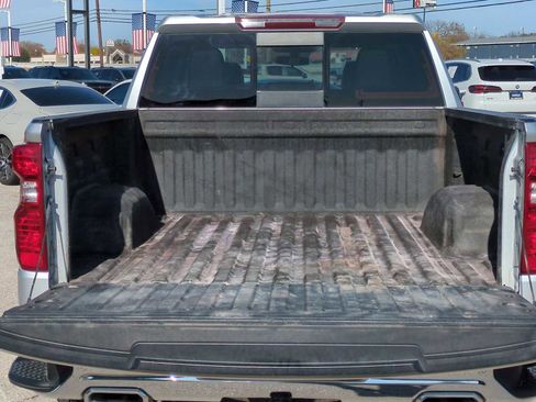Used 2021 Chevrolet Silverado 1500 LT w/ Z71 Off-Road Package image 25