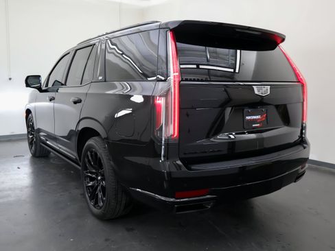 Used 2022 Cadillac Escalade Sport Platinum w/ LPO, ONYX Package AWD/4WD image 5