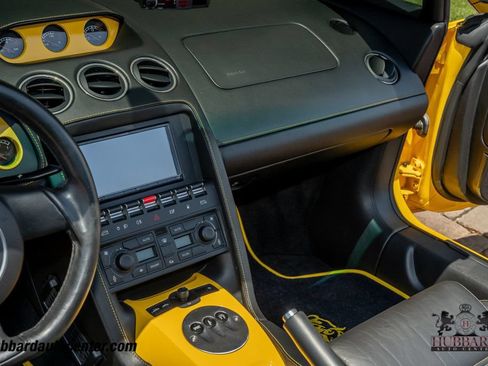 Used 2006 Lamborghini Gallardo Spyder AWD/4WD image 22