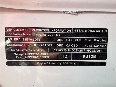 Used 2021 Nissan Frontier SV w/ Midnight Edition Floor Mats image 11