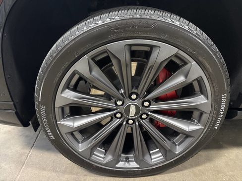 Used 2025 Cadillac Escalade V AWD/4WD image 10