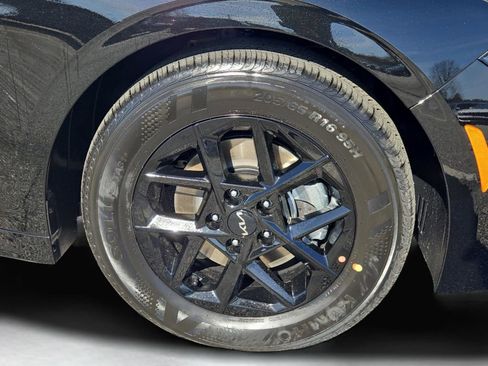 New 2026 Kia K5 LXS image 6