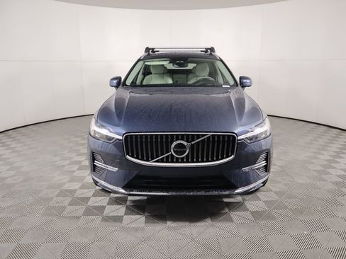 Used 2023 Volvo XC60 B5 Ultimate image 2