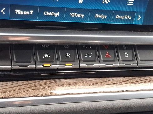 Used 2022 Chevrolet Silverado 1500 LT image 25