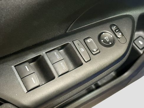 Used 2019 Honda Civic EX image 17