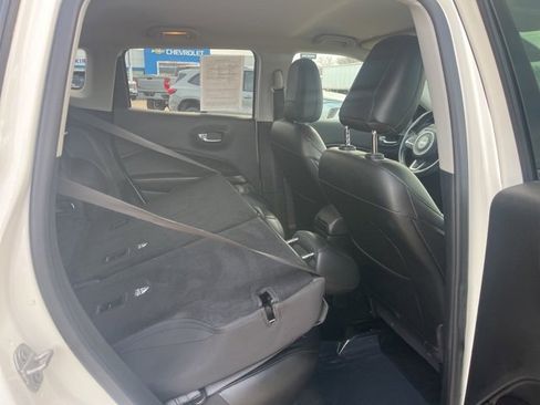 Used 2019 Jeep Compass Latitude image 43