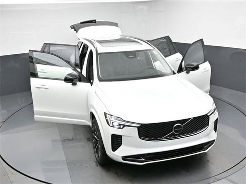 New 2026 Volvo XC90 B6 Ultra w/ Protection Package Premier image 58
