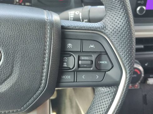 Certified 2024 Toyota Tacoma SR5 AWD/4WD image 28