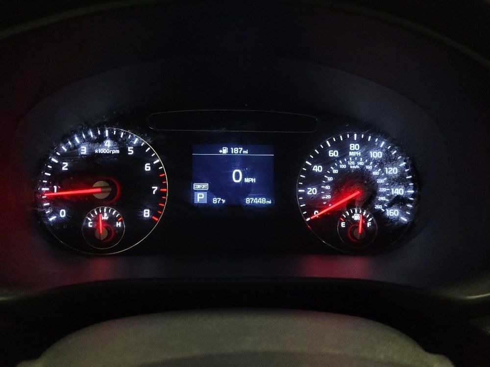 Used 2020 Kia Sorento LX FWD image 23