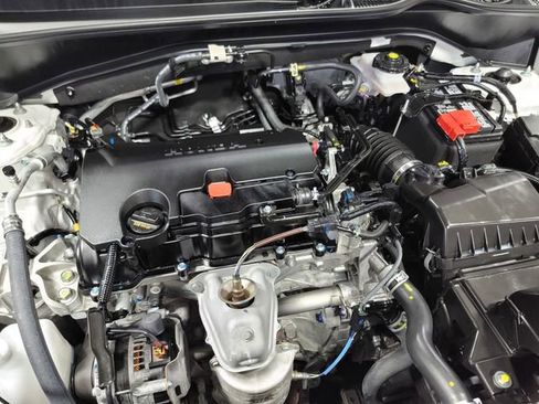 Certified 2025 Honda HR-V LX image 35