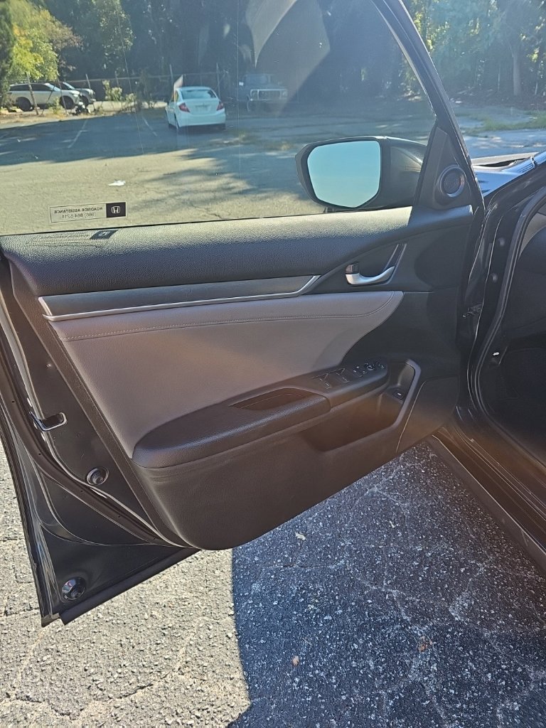Used 2018 Honda Civic EX-L image 13