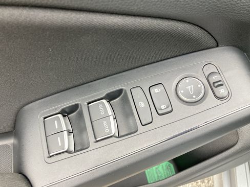 Used 2025 Honda Civic Sport image 15