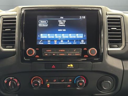 Used 2022 Nissan Frontier SV w/ Technology Package image 10