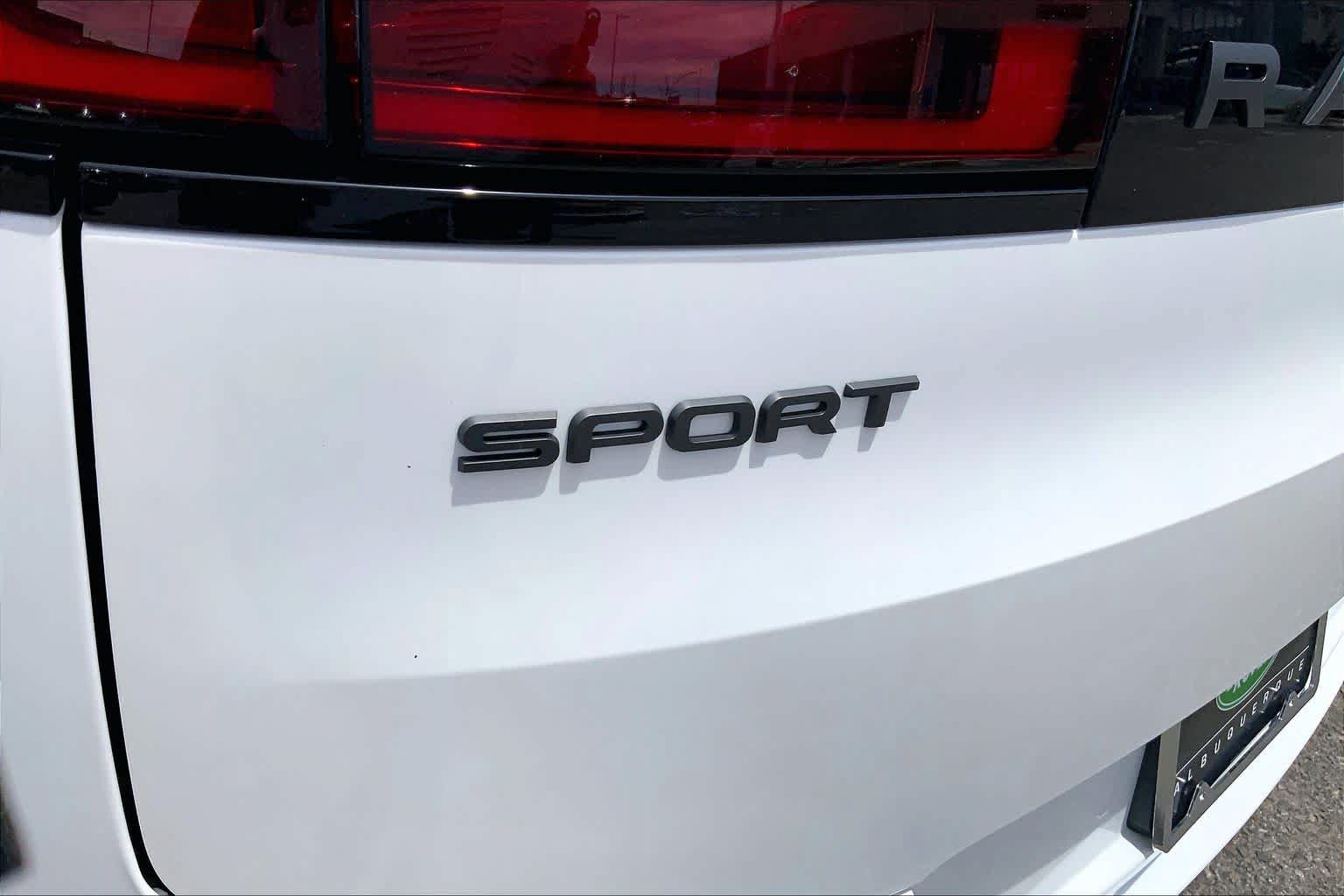 New 2026 Land Rover Range Rover Sport Dynamic SE AWD/4WD image 15