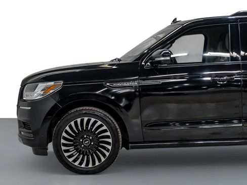 Used 2020 Lincoln Navigator Black Label w/ Cargo Convenience Package AWD/4WD image 10