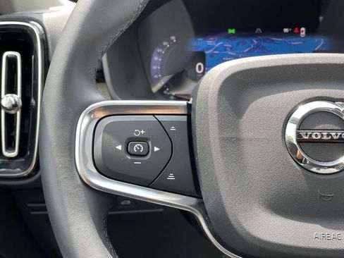Used 2023 Volvo XC40 B5 Plus w/ Protection Package Premier AWD/4WD image 36