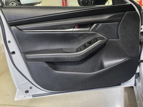 Used 2024 MAZDA MAZDA3 s FWD image 20
