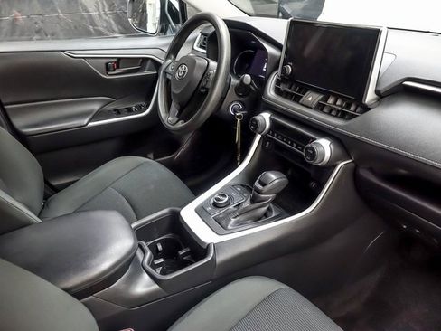 Certified 2024 Toyota RAV4 LE image 27