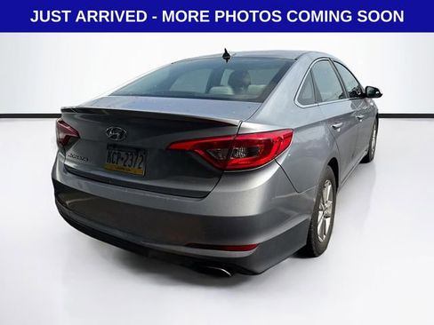 Used 2016 Hyundai Sonata SE FWD image 8