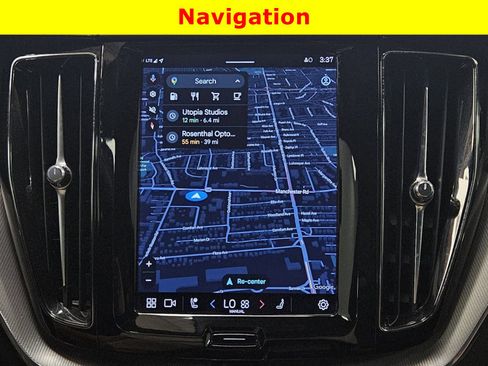 Used 2022 Volvo XC60 B5 R-Design w/ Advanced Package image 18